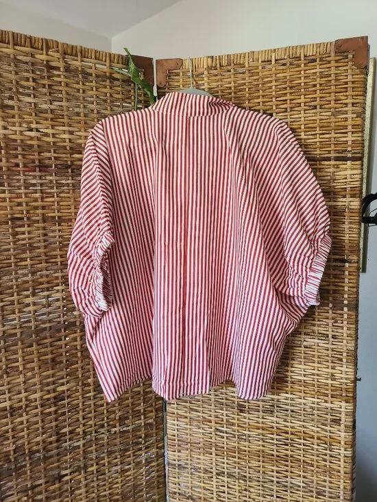 NWT Flowly Oversized Blouse Top Entro Loose Spring SZ Large Red White Stripe SS - Picture 7 of 8